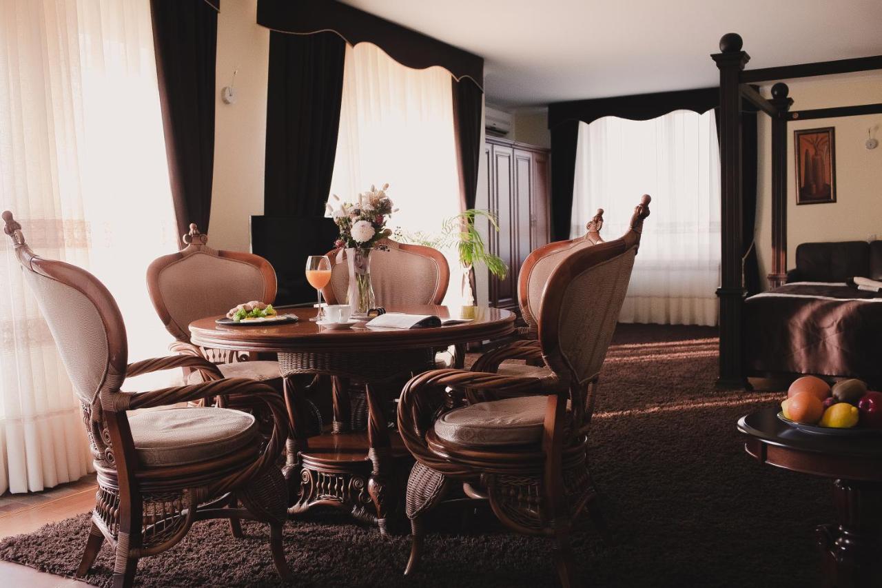 Aivengo Hotel Kolodenka Kültér fotó